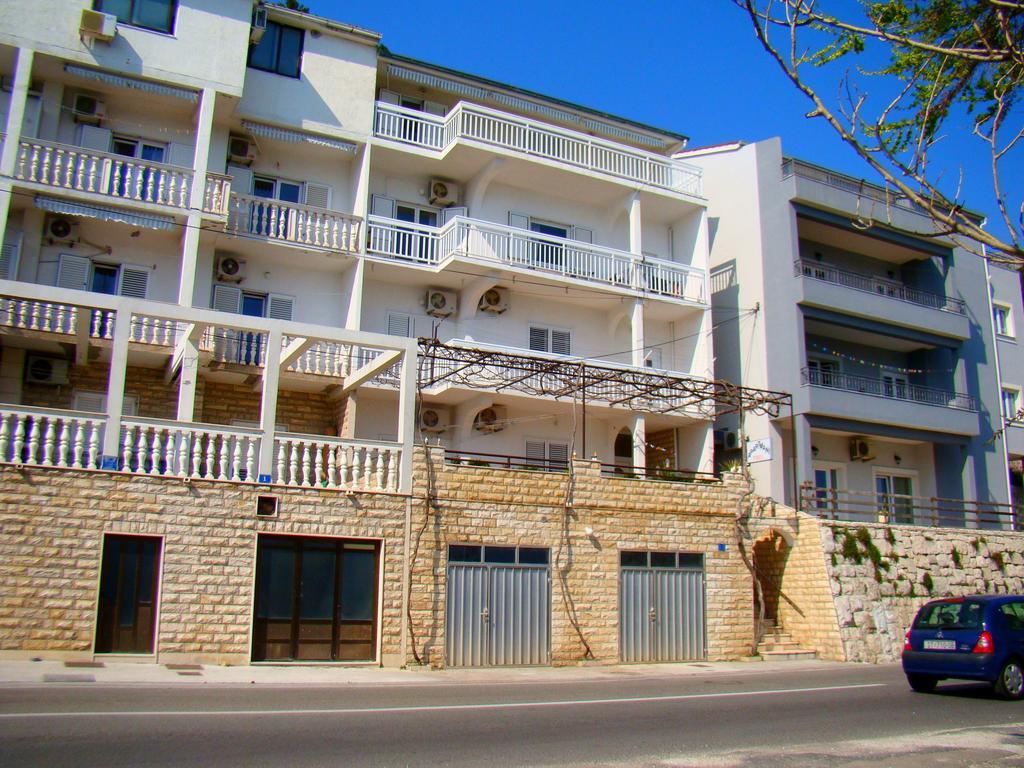 Apartments Anka Duće 외부 사진